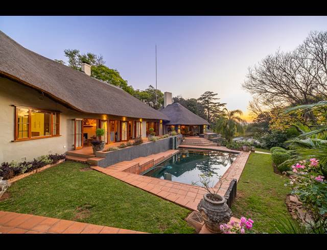 5 BEDROOM FREEHOLD FOR SALE IN NORTHCLIFF
